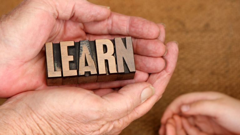 Impara a Imparare: Strategie per sviluppare una Mentalità di Apprendimento Continuo 1 Impara a Imparare Strategie per sviluppare una Mentalita di Apprendimento Continuo
